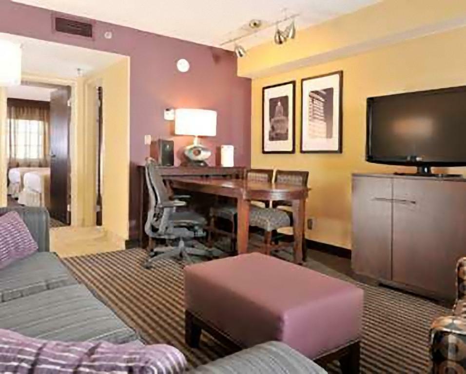 เอมบาสซี สวีท บาย ฮิลตัน เดอมอยน์ ดาวน์ทาวน์ Hotel ดิมอยน์ ภายนอก รูปภาพ
